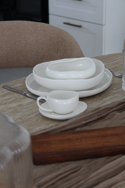 Service à Dîner BARLES en Porcelaine Blanche – 27 Pièces Formes Organiques