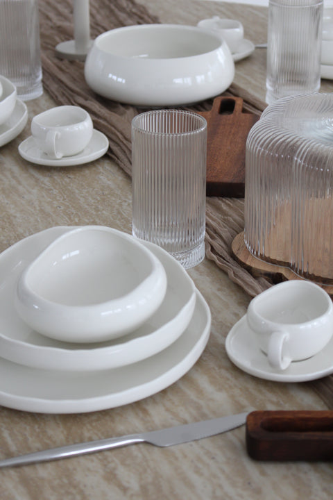 Service à Dîner BARLES en Porcelaine Blanche – 27 Pièces Formes Organiques