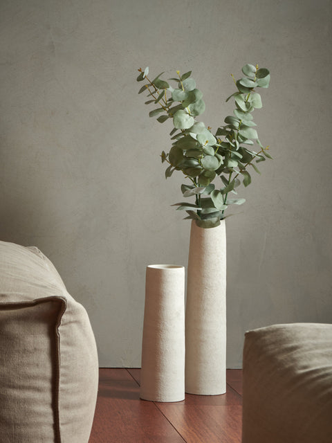 Weiße CONE-Vase