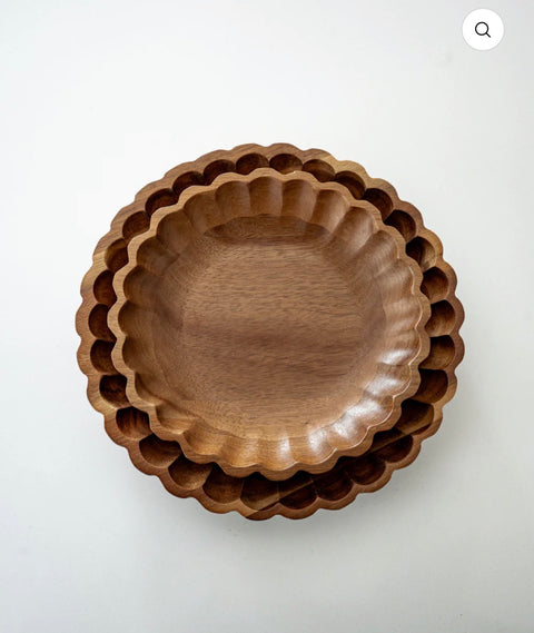 Plat LOTUS en bois d’acacia