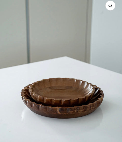 Plat LOTUS en bois d’acacia