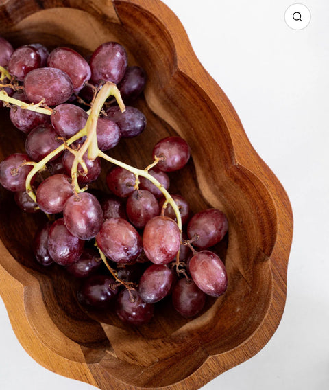 Plat sculpté en bois d’acacia BLOOM