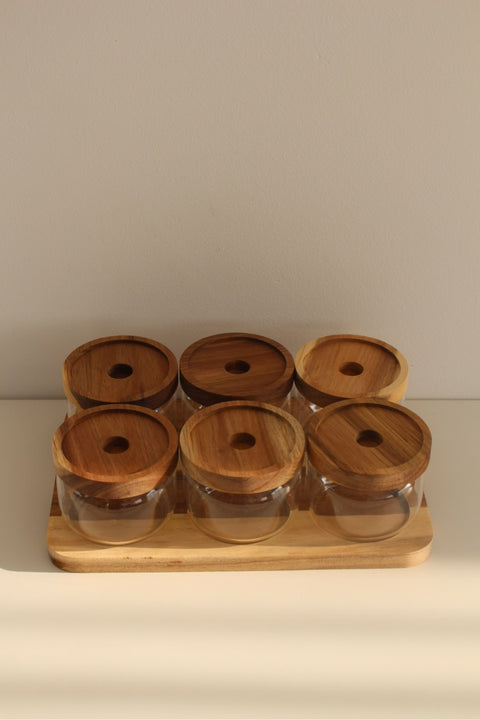 Ensemble de 6 Bocaux en Verre avec Plateau en Bois d’Acacia – 250 ml