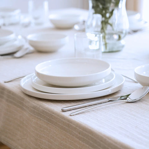 PURE All White 24-teiliges Porzellan-Geschirrset