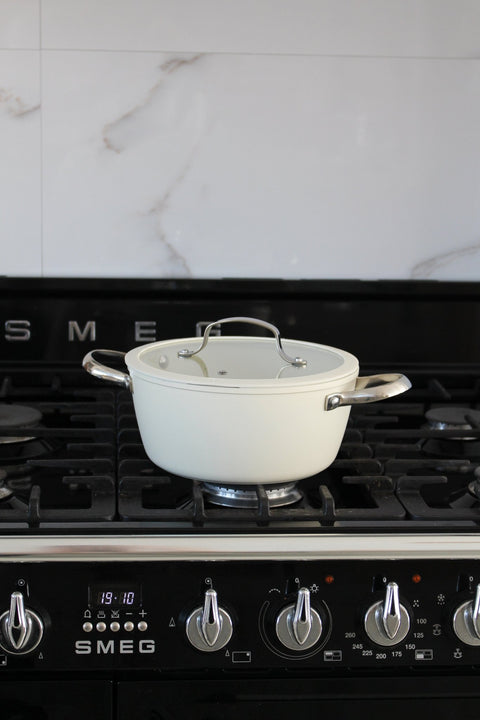 Casserole céramique anti-adhésive avec couvercle - Ena Home