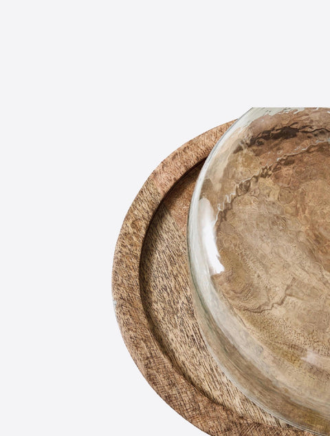Cloche en bois d'acacia MONO avec couvercle en verre borosilicate martelé Ø 31 cm - Ena Home