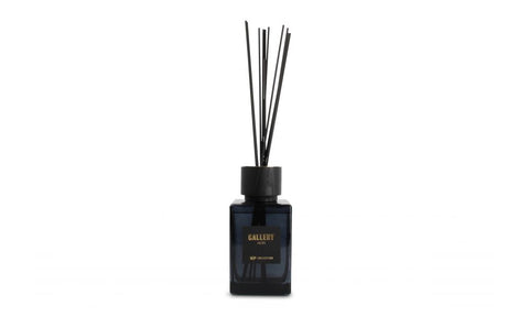 Diffuseur à Bâtonnets 500 ml – Verre Noir | Senteur Tabac, Vanille & Galbanum