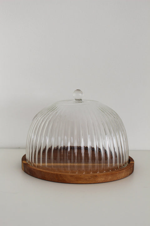 Cloche à gâteau LUANA – Verre soufflé & plateau en bois d’acacia (Ø 21 cm)