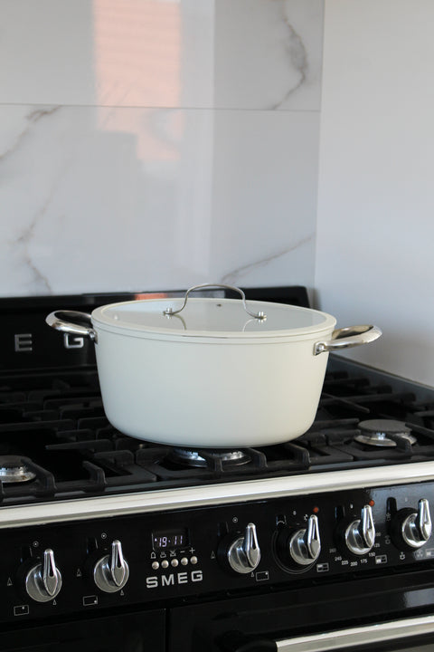 Casserole céramique anti-adhésive avec couvercle
