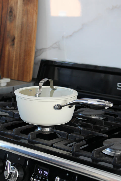 Casserole à sauce céramique 18 cm avec couvercle