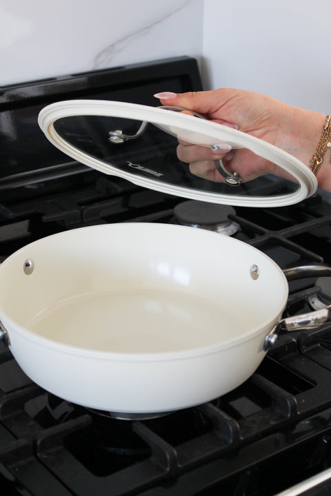 Sauteuse céramique anti-adhésive avec couvercle