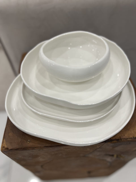 Barles 24-piece white dinner set