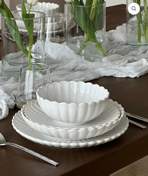 Porcelain dinner service - LOTUS WHITE 24 PIECES