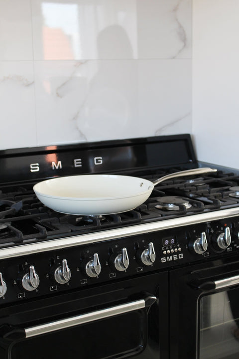 Poêle céramique anti-adhésive – manche inox - Ena Home